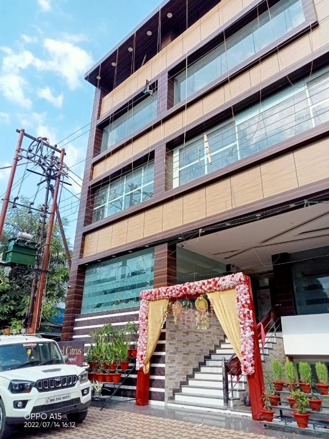 Hotel Citrus Lucknow Exterior foto